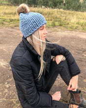 Load image into Gallery viewer, Chunky adult Beanie