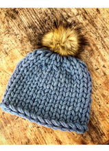 Load image into Gallery viewer, Chunky adult Beanie