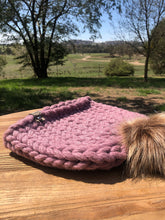 Load image into Gallery viewer, Chunky adult Beanie