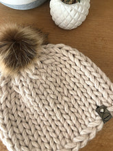 Load image into Gallery viewer, Chunky adult Beanie