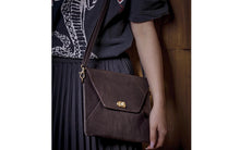 Load image into Gallery viewer, Frankie- Leather Envelope bag