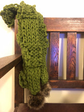 Load image into Gallery viewer, Long Pom Pom ribbed scarf